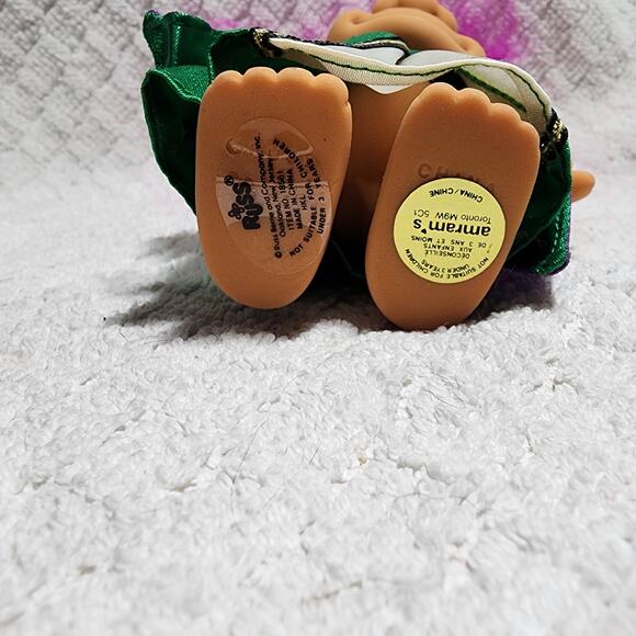 My Lucky Queen Troll - Fushia Hair/Green Gown--Russ Berrie 5in - Picture 3 of 3